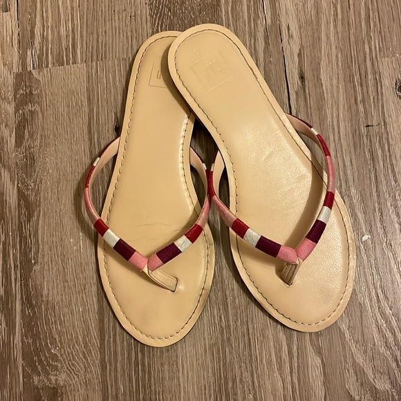 Gap pinks, purple and white flip flops - Picture 2 of 4